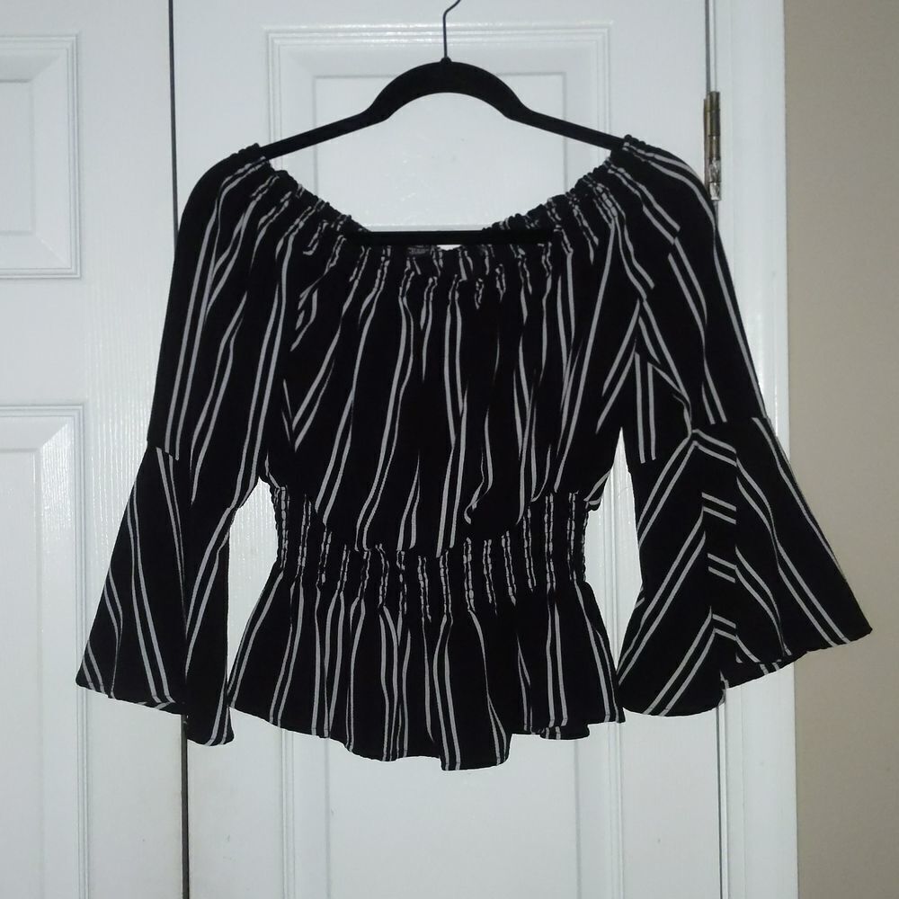 Rue 21 off-the-shoulder black and white striped top.  SZ XL NWOT